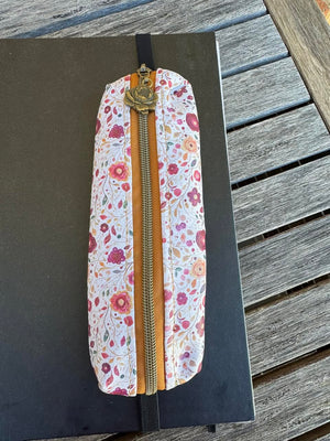 The Poochy Pouch - 2 Sizes Included - Full Pattern - Downloadable PDF