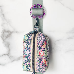 Removable Circle Strapzeez™ - Purple Foil Heart