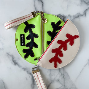 The Baseball / Circle Zip Pouch Pattern - Downloadable PDF with SVG