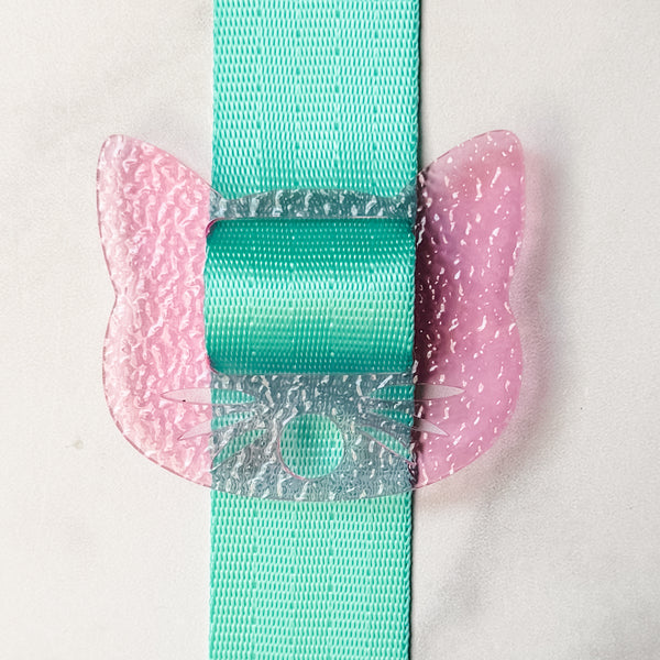 Removable Cat Head Strapzeez™ - Bubble Textured Pink