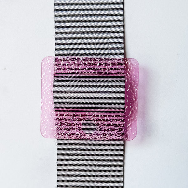 Removable Rectangle Strapzeez™ - Bubble Textured Pink