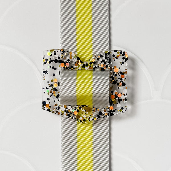 Removable Book Strapzeez™ - Black and Gold Dots